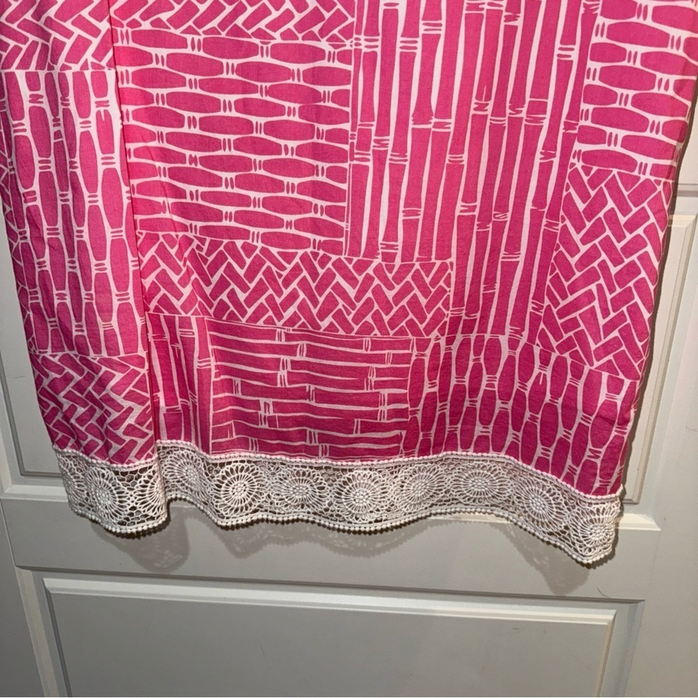 Lilly Pulitzer Geometric Pink and Cream Mini Dress m 10 lace crochet - Picture 6 of 7